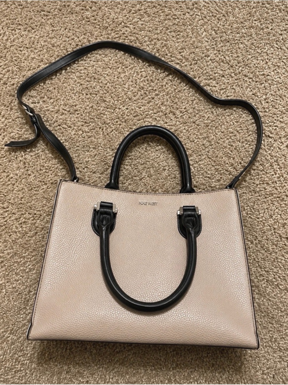 Nine West Beige and Black Leather Handbag